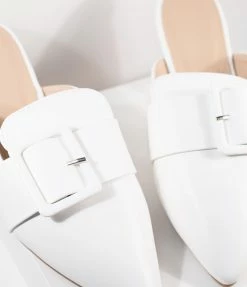 Legend Footwear (Wild Diva) Shoes Ivory Leatherette Buckle Mule Flats