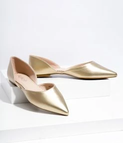 LA Shoe King Gold Leatherette Pointed Toe Flats Shoes