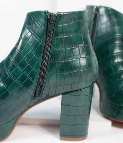 Demfon International (Chelsea Crew) Chelsea Crew 1970s Green Crocodile Disco Booties