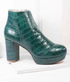 Demfon International (Chelsea Crew) Chelsea Crew 1970s Green Crocodile Disco Booties