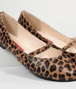 BAIT FOOTWEAR B.A.I.T. Leopard Leatherette Secret Ballet Flats Shoes