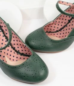 Ellie Shoes 1950s Bettie Page Green Leatherette Elanor Heels