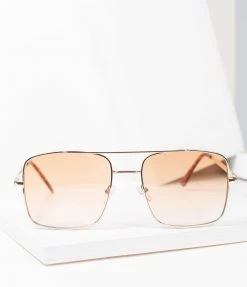 AJ Morgan Eyewear (B2B Wholesale) 1970s Gold & Amber Square Issue Sunglasses