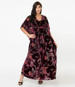 1970s Unique Vintage Wine & Floral Devore Velvet Burton Caftan Dress