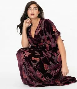 1970s Unique Vintage Wine & Floral Devore Velvet Burton Caftan Dress