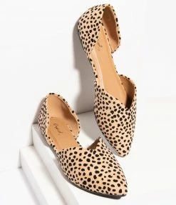 Appleblossom Vintage Style Cheetah Suede DOrsay Flats 1970s