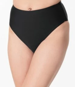 Hangzhou Fuyang Yifeng CO.,LTD Pin-Up Style Black Halter Two Piece Bikini Swimsuit Swimwear