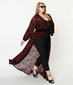 Unique Vintage Plus Size Burgundy Deco Devore Velvet Hollywood Duster 1950s