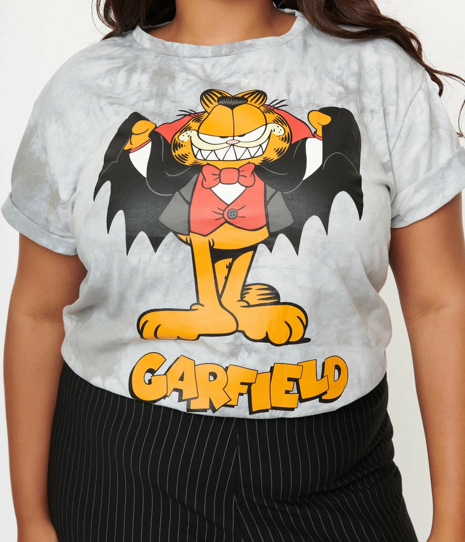 Cakeworthy Plus Size Dracula Garfield Graphic Unisex Tee