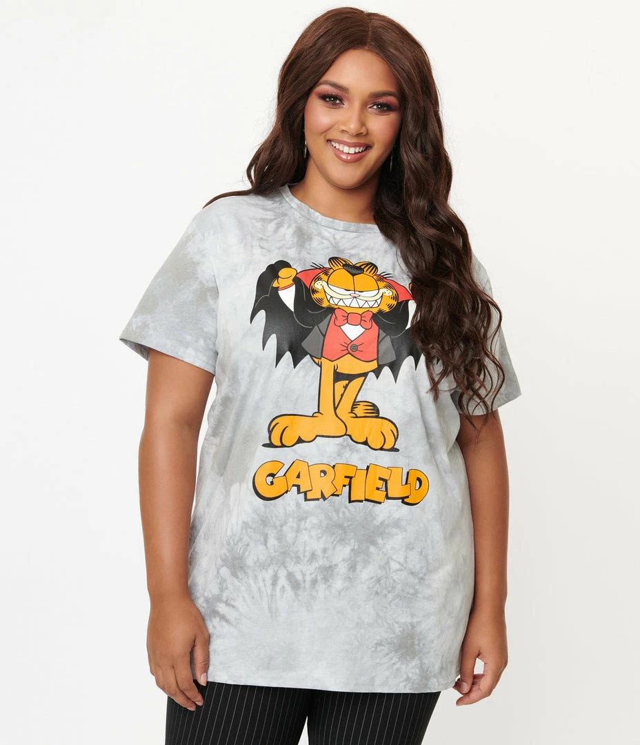 Cakeworthy Plus Size Dracula Garfield Graphic Unisex Tee