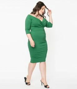1950s Unique Vintage Plus Size Green Shailene Pencil Dress