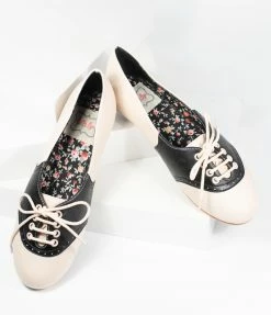 Ellie Shoes Bettie Page Retro Cream & Black Halle Oxford Saddle Shoes 1950s