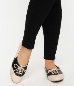 Ellie Shoes Bettie Page Retro Cream & Black Halle Oxford Saddle Shoes 1950s