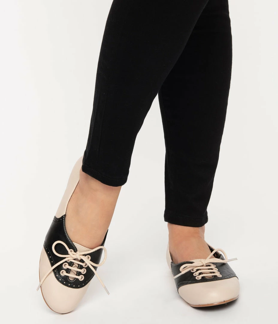 Ellie Shoes Bettie Page Retro Cream & Black Halle Oxford Saddle Shoes 1950s