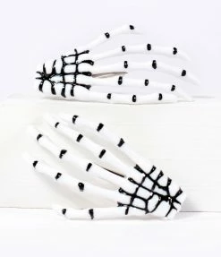 Alibaba (Jinhua Yuelin Industry And Trade Co Ltd) Skeleton Hands Hair Clips