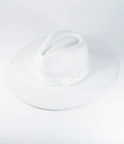 Queens Accessories White Panama Wide Brim Hat