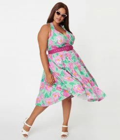 Unique Vintage Plus Size Green & Lilac Floral Print Tarrytown Hostess Dress
