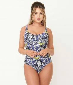 DC Comics X Unique Vintage Wonder Woman All Over Print Huntington Swimsuit Swimwear
