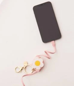 Ban.do Daisy Retractable Charging Cord