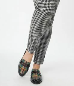 Betsey Johnson ( Steve Madden Daniel Friedman) Betsey Johnson Black & Plaid Rhinestone Marker Loafer Shoes