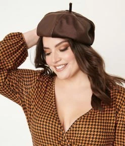 Unique Vintage Brown Leather & Suede Beret