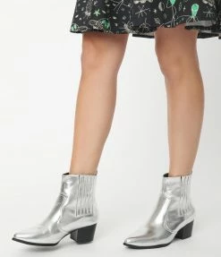Verona Collection Metallic Silver Ankle Booties 1980s & 1990s