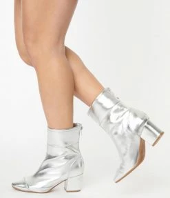 Glaze Shoes 1960s Silver Leatherette Mica Heel Booties