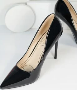 Shoe Click Black Patent Leatherette Pointed Toe Pumps 1980s & 1990s