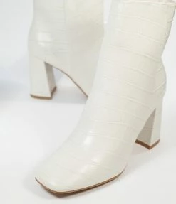 Joia 1970s White Crocodile Embossed Ankle Boots