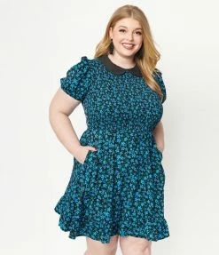 Smak Parlour Plus Size Black & Blue Floral Print Smocked Fit & Flare Dress
