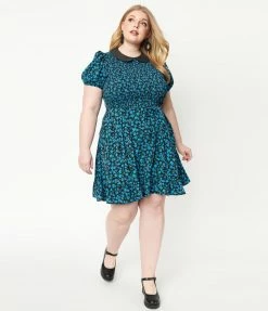 Smak Parlour Plus Size Black & Blue Floral Print Smocked Fit & Flare Dress