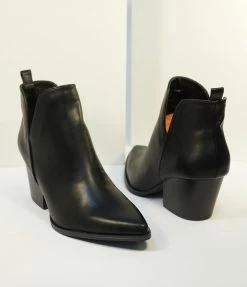 Joia 1970s Black Leatherette Side Cut Booties