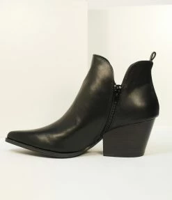 Joia 1970s Black Leatherette Side Cut Booties