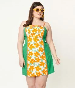 Smak Parlour Plus Size Green & Orange Floral Darling Daisy Mini Dress