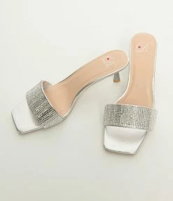 Fortune Dynamic 1960s Silver Gemstone Slip On Kitten Heels