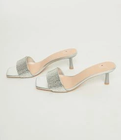 Fortune Dynamic 1960s Silver Gemstone Slip On Kitten Heels