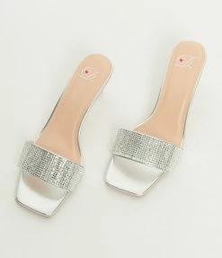 Fortune Dynamic 1960s Silver Gemstone Slip On Kitten Heels