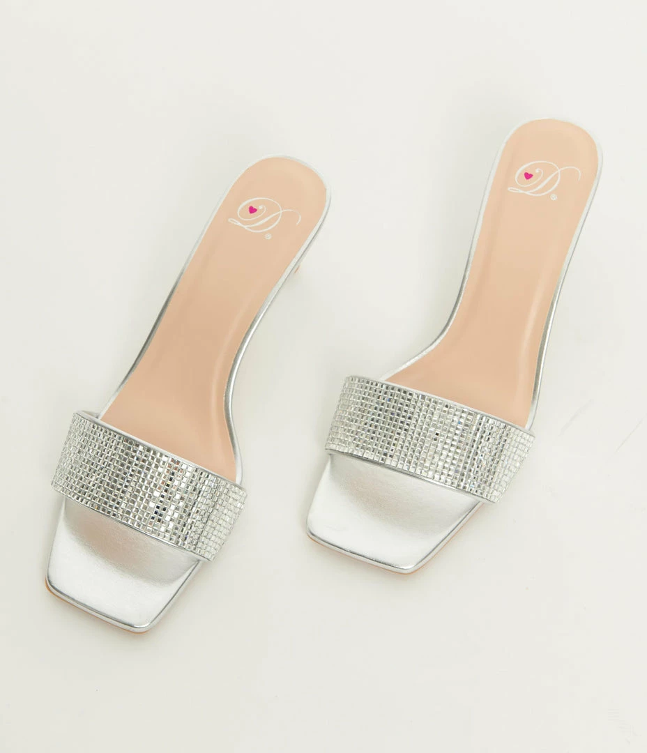 Fortune Dynamic 1960s Silver Gemstone Slip On Kitten Heels