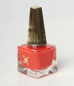 Faire (Deco Miami) Red Tamale Nail Lacquer Accessories