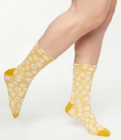 FAME Accessories Mustard & White Daisies Crew Socks