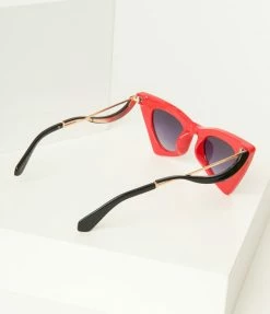 AJ Morgan Eyewear (B2B Wholesale) Red Intergalactic Cat Eye Sunglasses 1960s