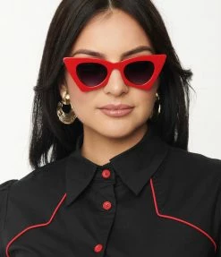 AJ Morgan Eyewear (B2B Wholesale) Red Intergalactic Cat Eye Sunglasses 1960s