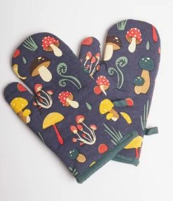 Faire (Streamline) Accessories Navy & Mushroom Oven Mitt Set