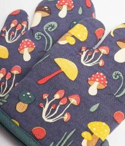 Faire (Streamline) Accessories Navy & Mushroom Oven Mitt Set