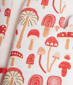 Faire (Streamline) White & Red Mushrooms Oven Mitt Set