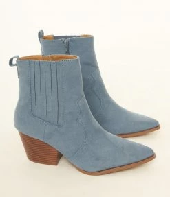 Qupid 1970s Blue Suede Booties