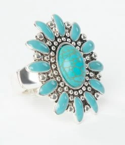 FAME Accessories 1970s Turquoise Stone Statement Ring