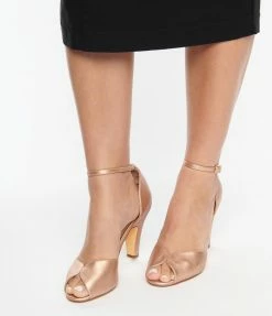 Demfon International (Chelsea Crew) Chelsea Crew Rose Gold Leatherette Peep Toe Pumps