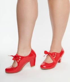 Pleaser Vintage Red Patent Leatherette Wiggle Bow Heels