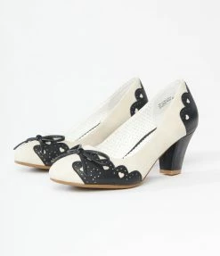 Pleaser Vintage Black & Cream Leatherette Saddle Pumps 1930s & 1940s